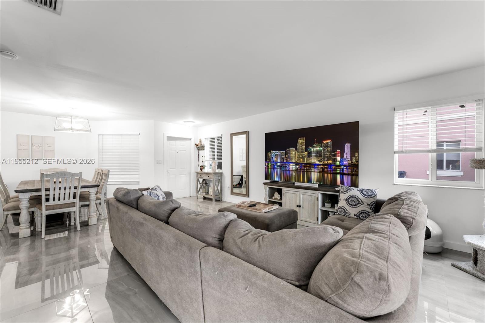 LAGO MAR 1ST ADDN - Residential