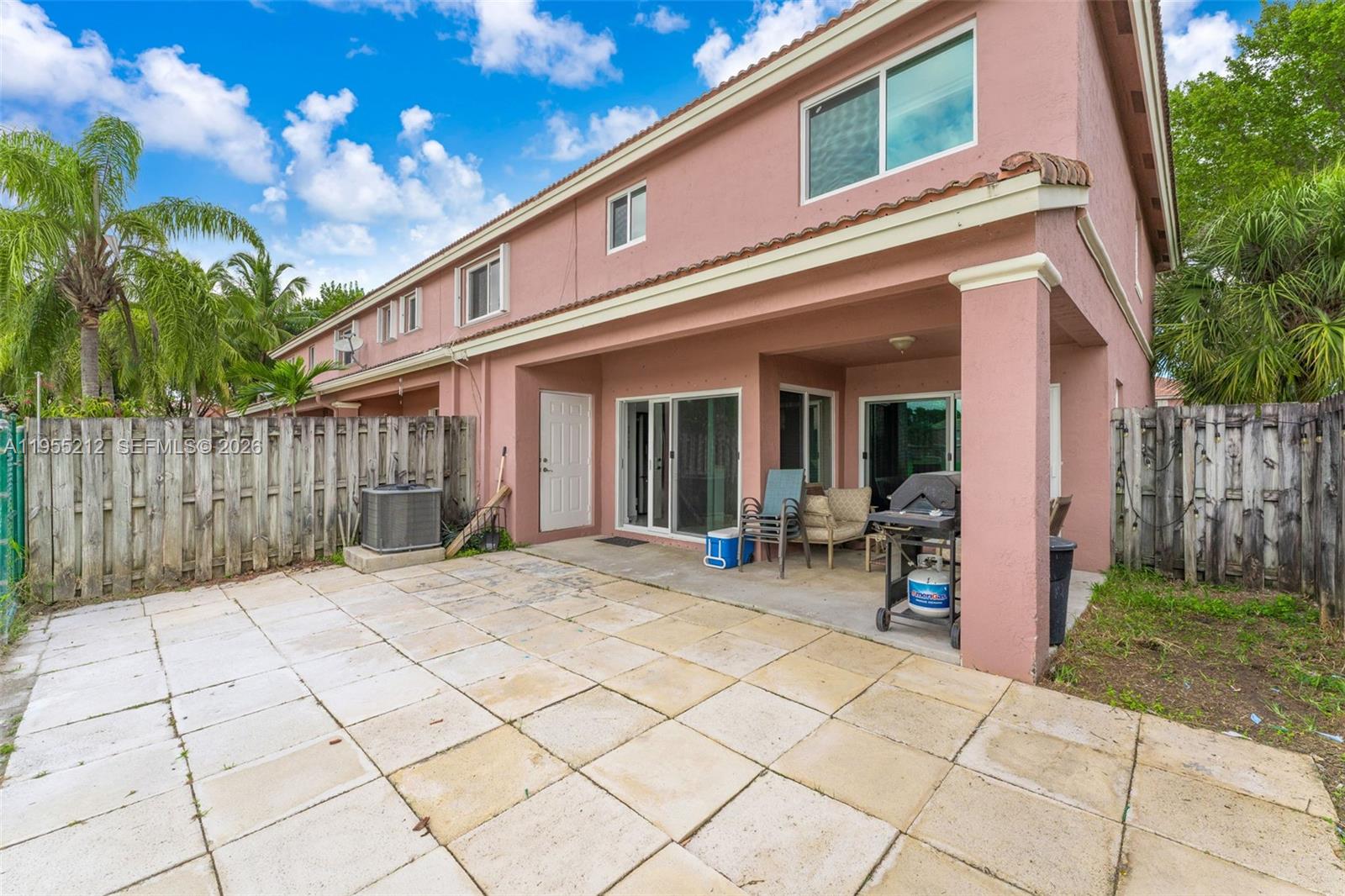 LAGO MAR 1ST ADDN - Residential