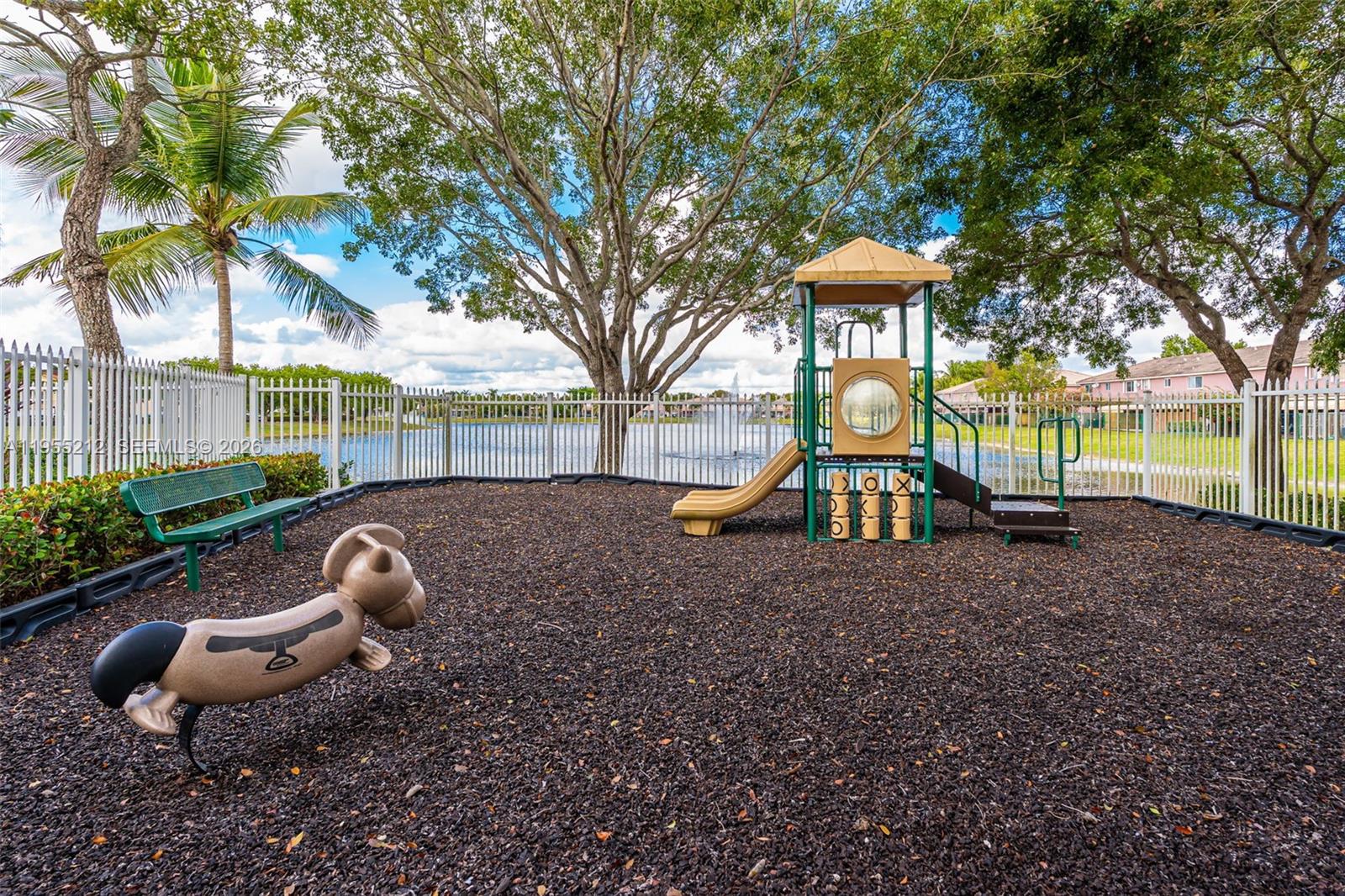 LAGO MAR 1ST ADDN - Residential