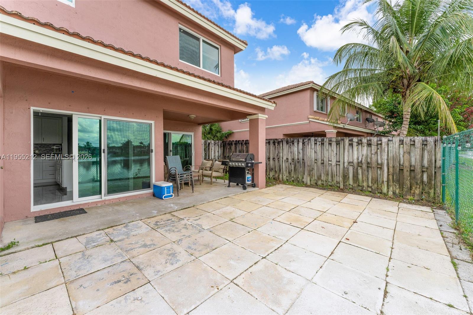 LAGO MAR 1ST ADDN - Residential