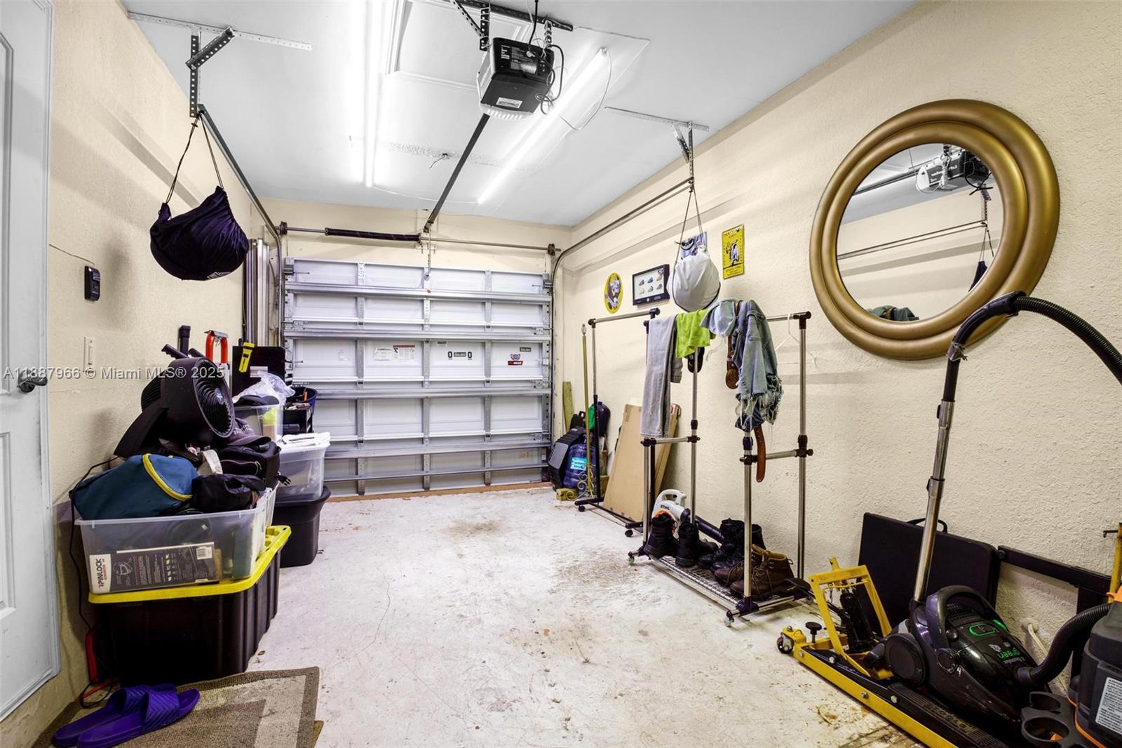 MEADOW WOOD MANOR SEC 7 - Residential