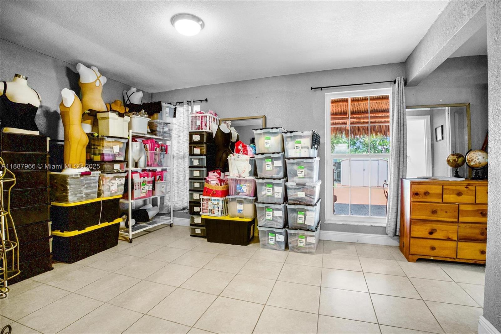 MEADOW WOOD MANOR SEC 7 - Residential