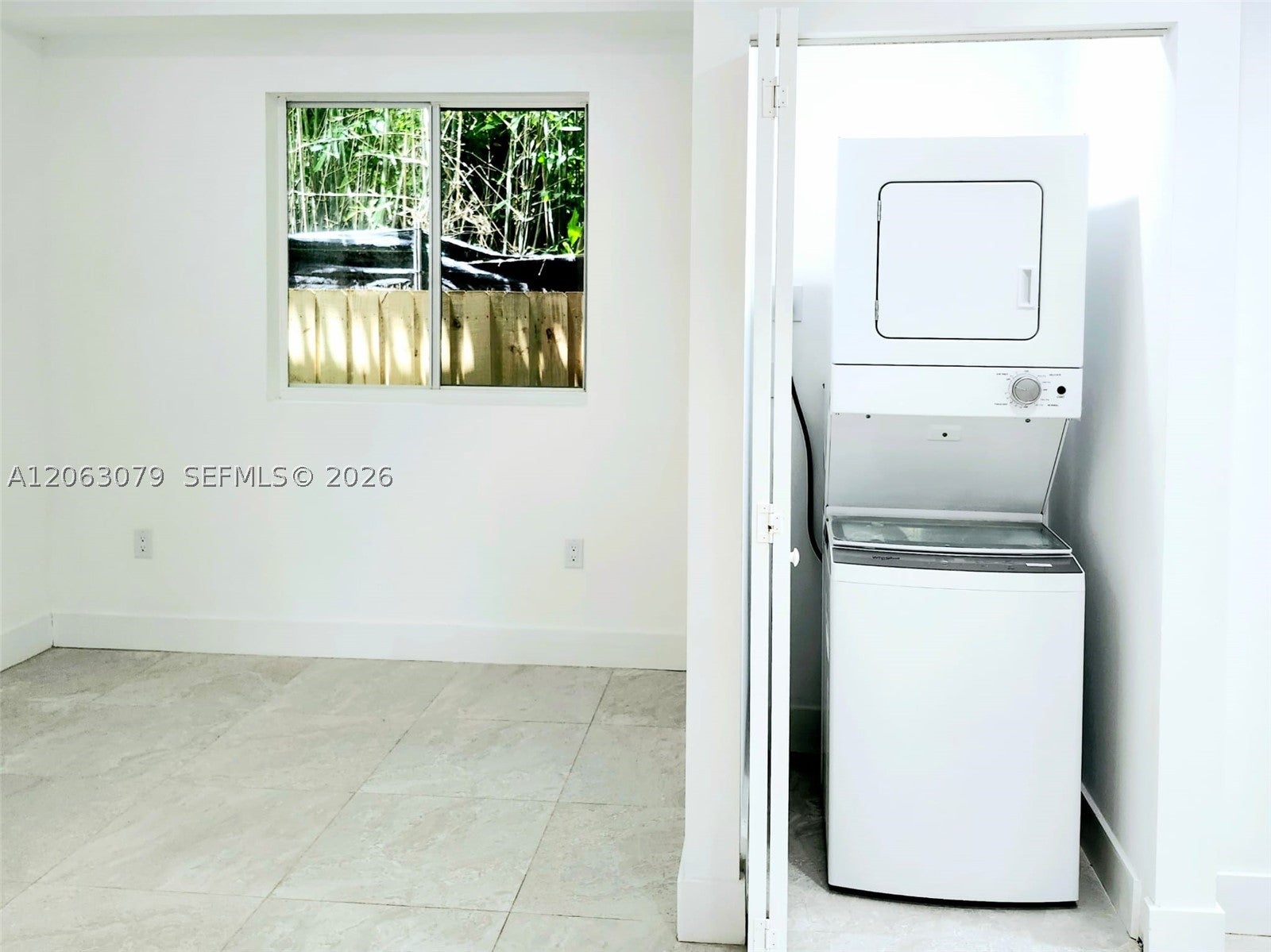 580 NW 34th St 1