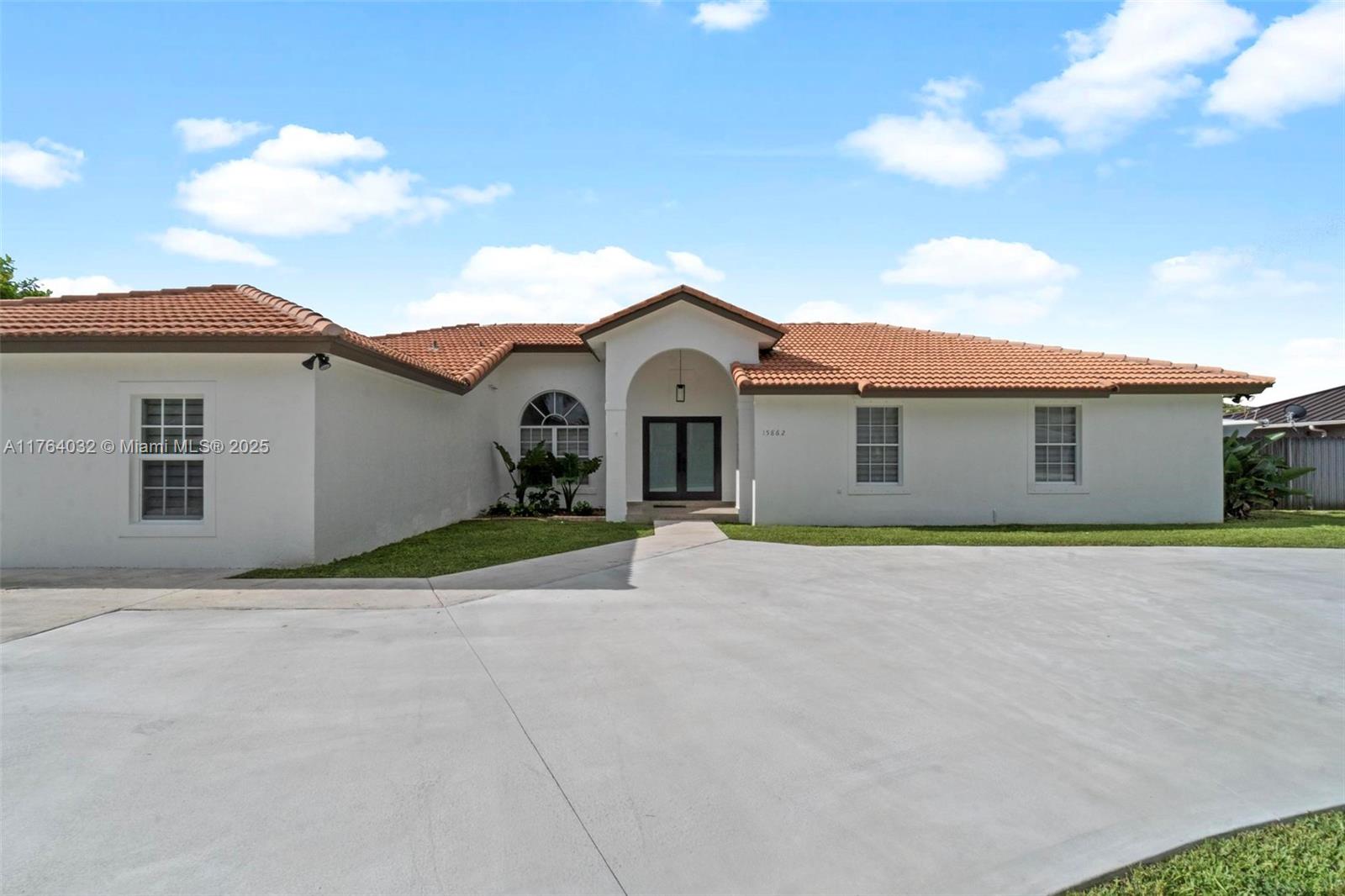 Property for Sale at 15862 Sw 286th St, Homestead, Miami-Dade County, Florida - Bedrooms: 6 
Bathrooms: 5  - $865,000