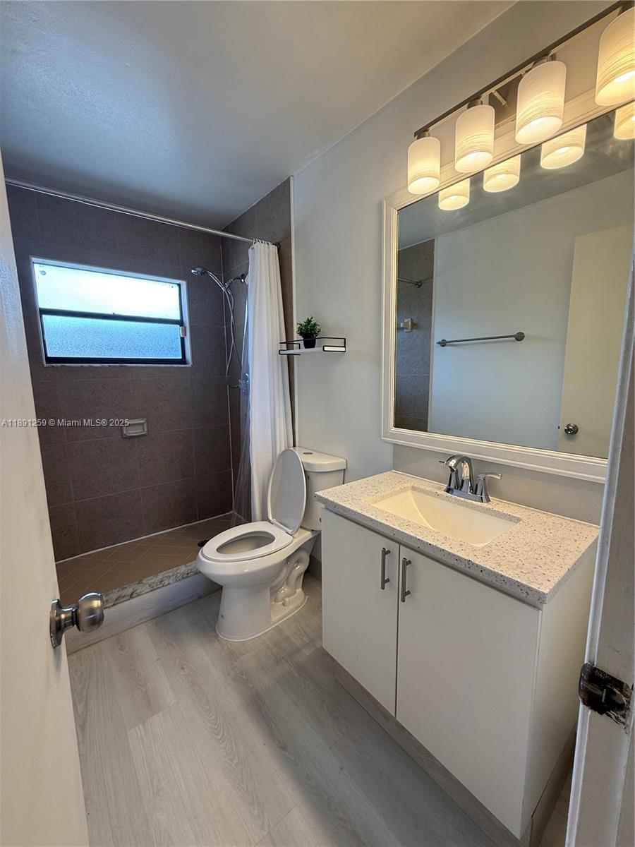 ROYAL GRENADIER CONDO - Residential Lease