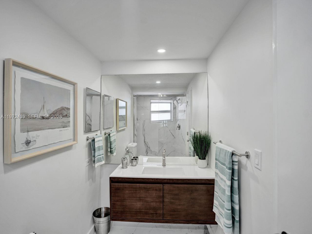 LEISURE TOWERS CONDO - Residential