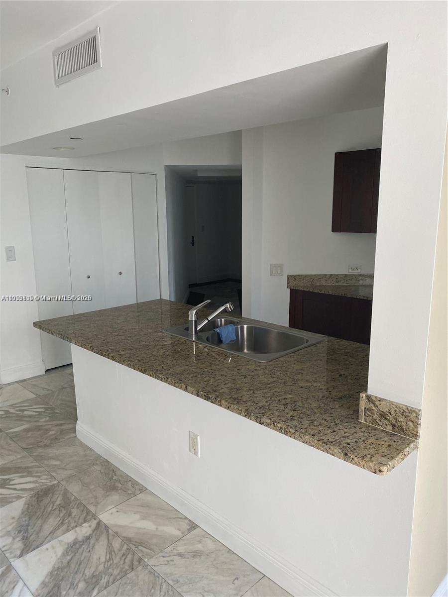 19900 E Country Club Dr 310