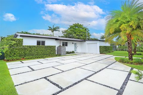 Single Family Residence in Miami FL 5600 93rd Ave.jpg