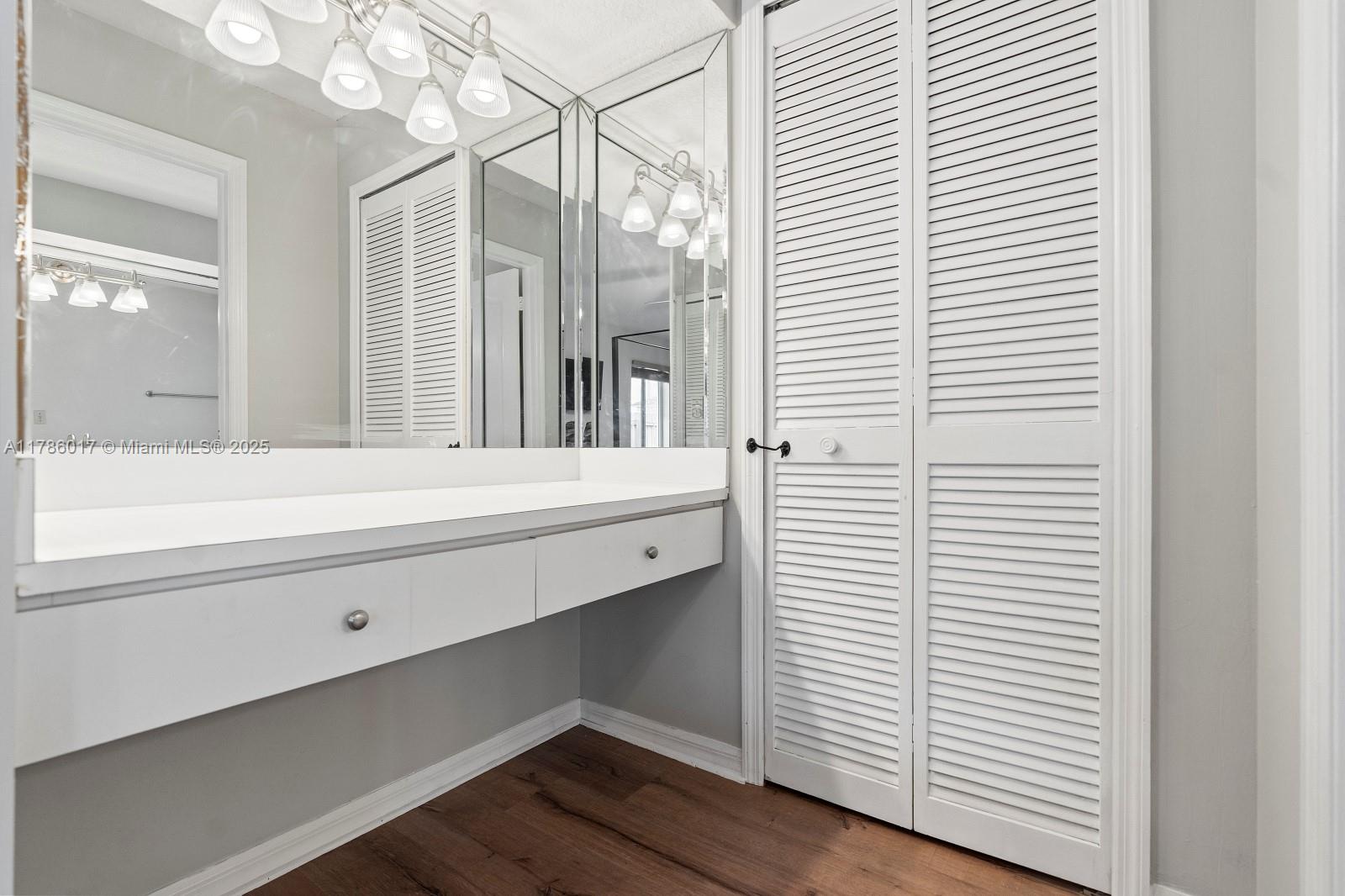 RICHMOND HOMES 1ST ADDN - Residential