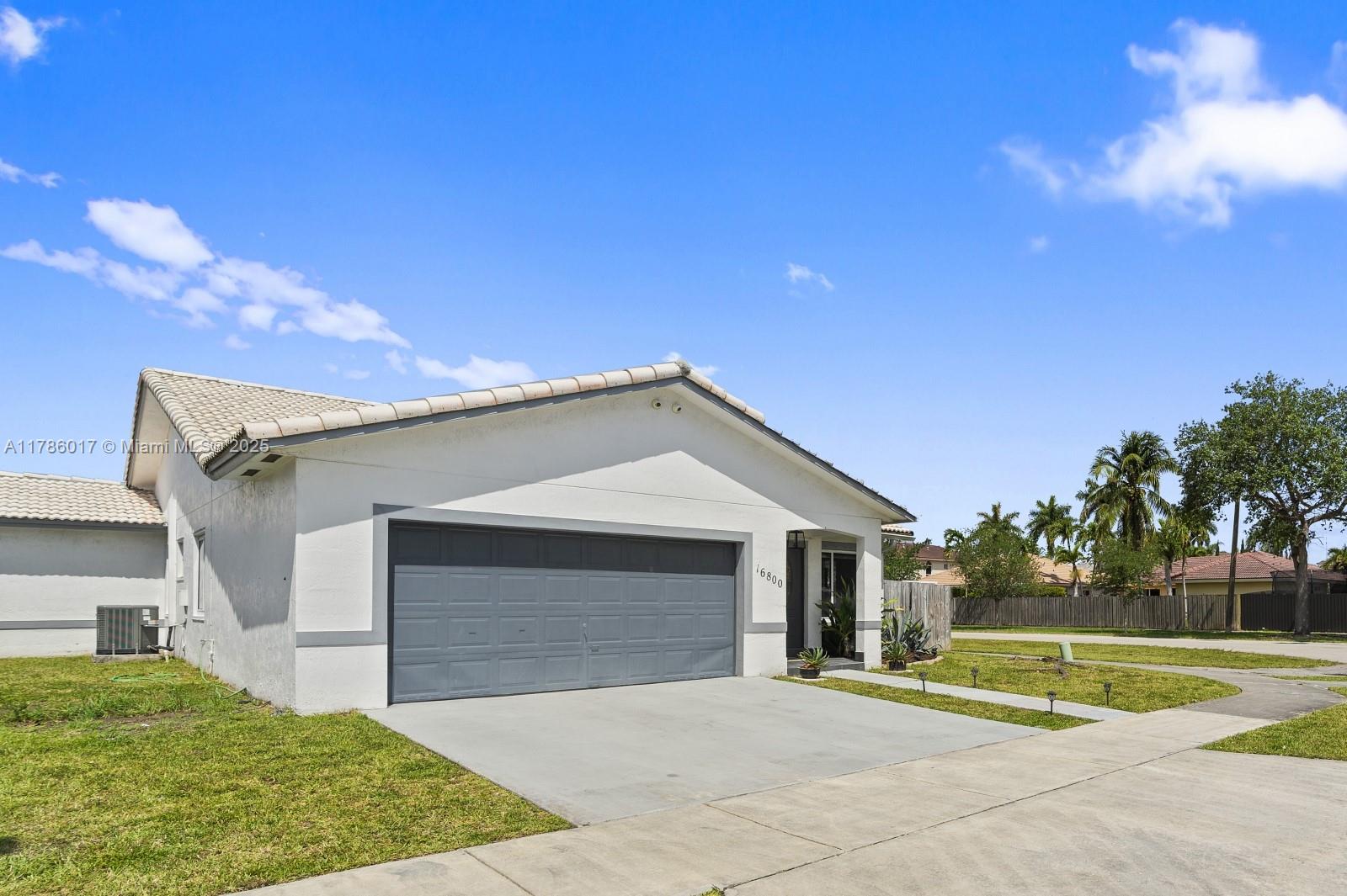 RICHMOND HOMES 1ST ADDN - Residential