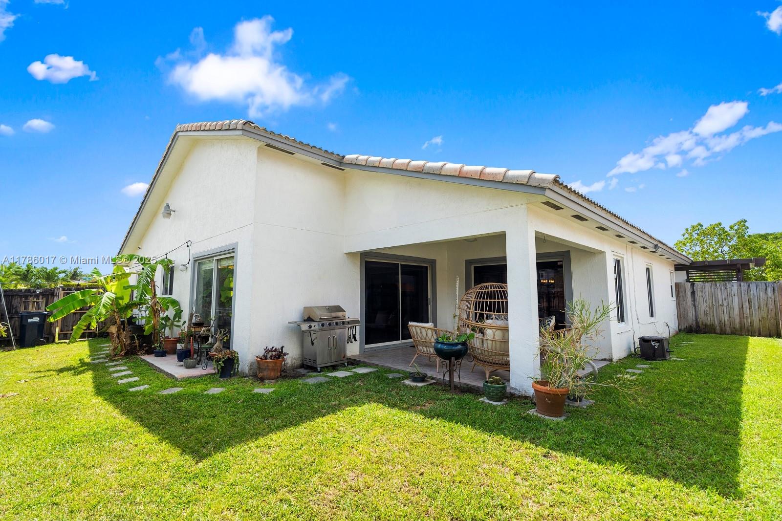 RICHMOND HOMES 1ST ADDN - Residential