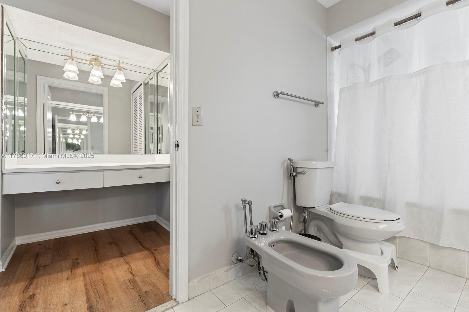 RICHMOND HOMES 1ST ADDN - Residential