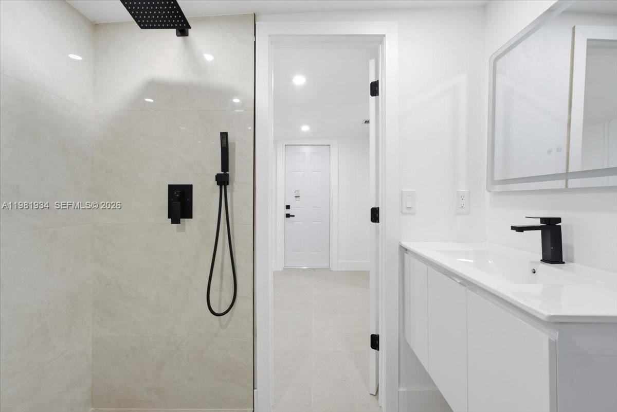 BUNCHE PARK - Residential