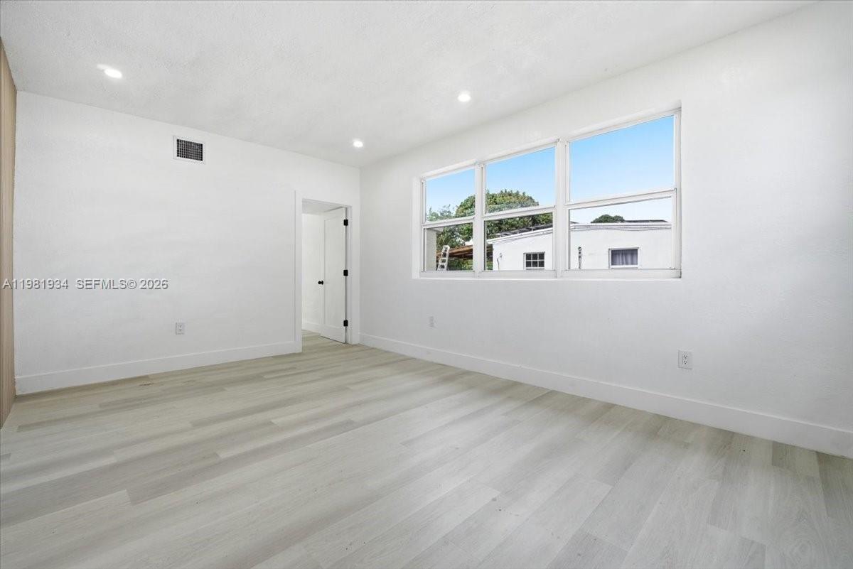 BUNCHE PARK - Residential