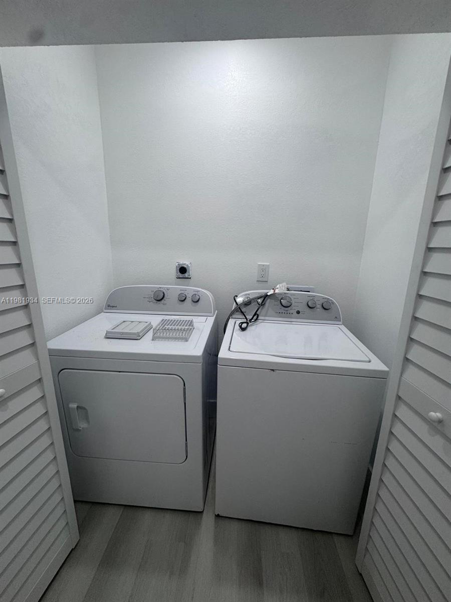 BUNCHE PARK - Residential