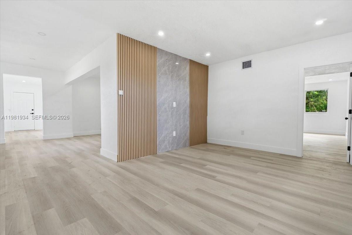 BUNCHE PARK - Residential