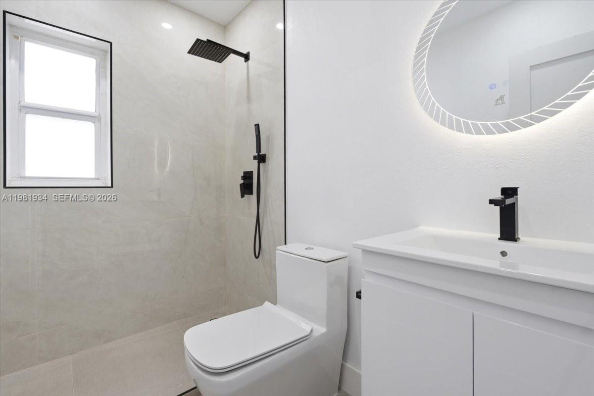 BUNCHE PARK - Residential