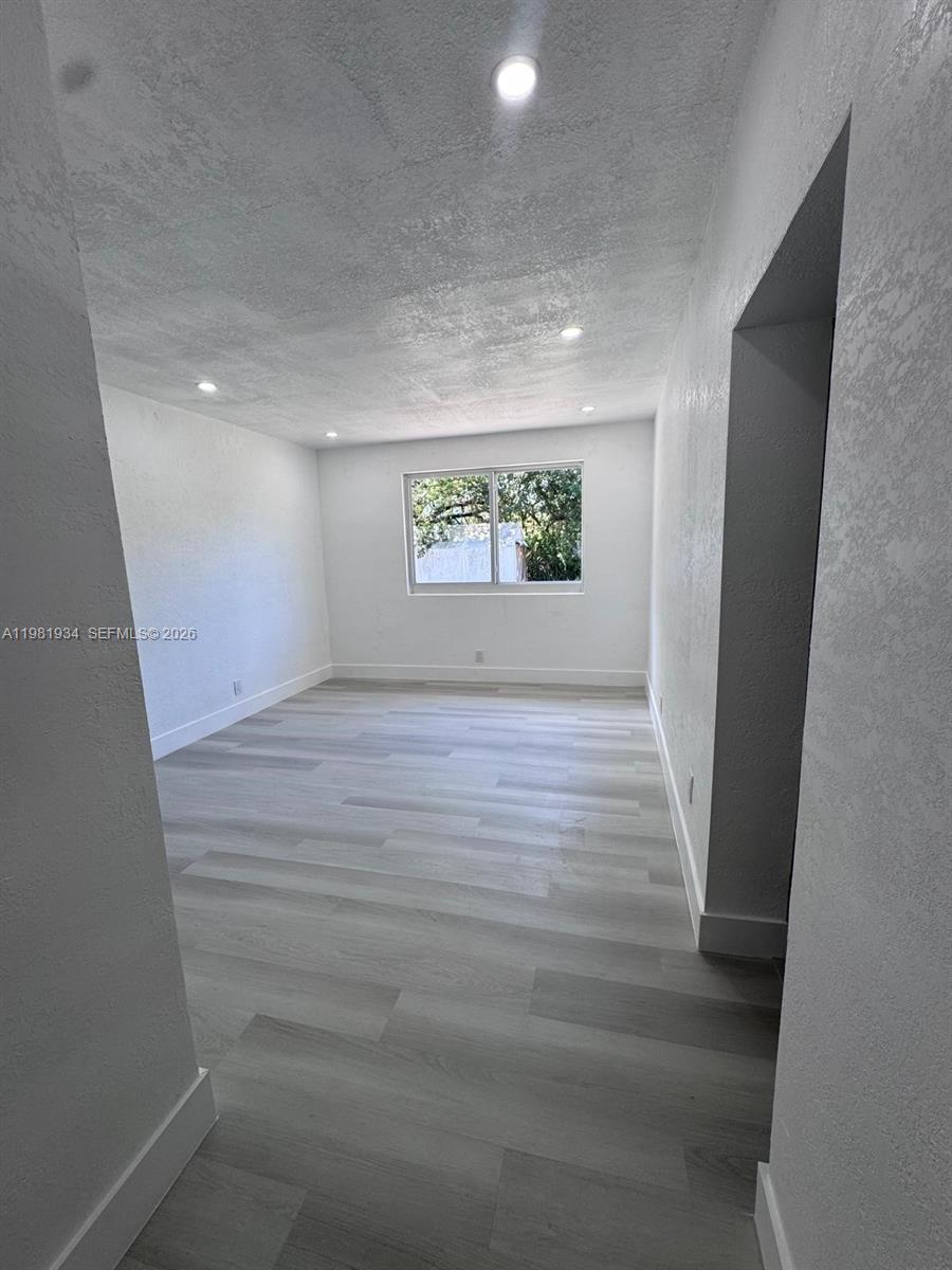 BUNCHE PARK - Residential