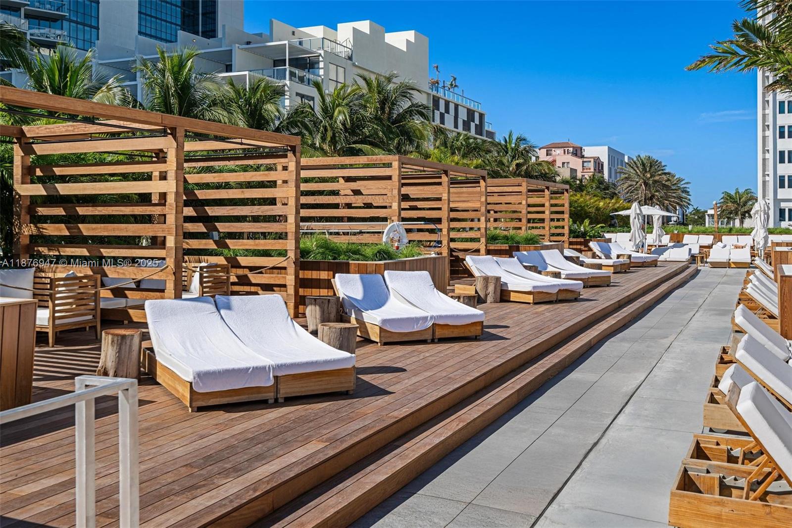 RONEY PALACE CONDO - Residential