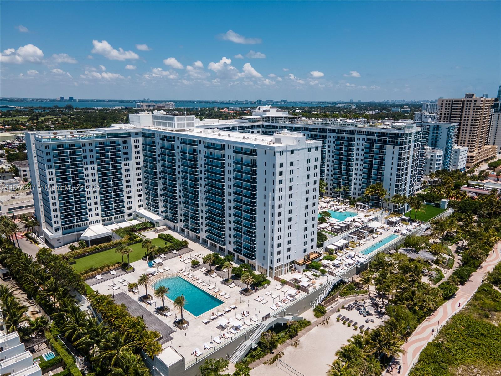 2301 Collins Ave 303