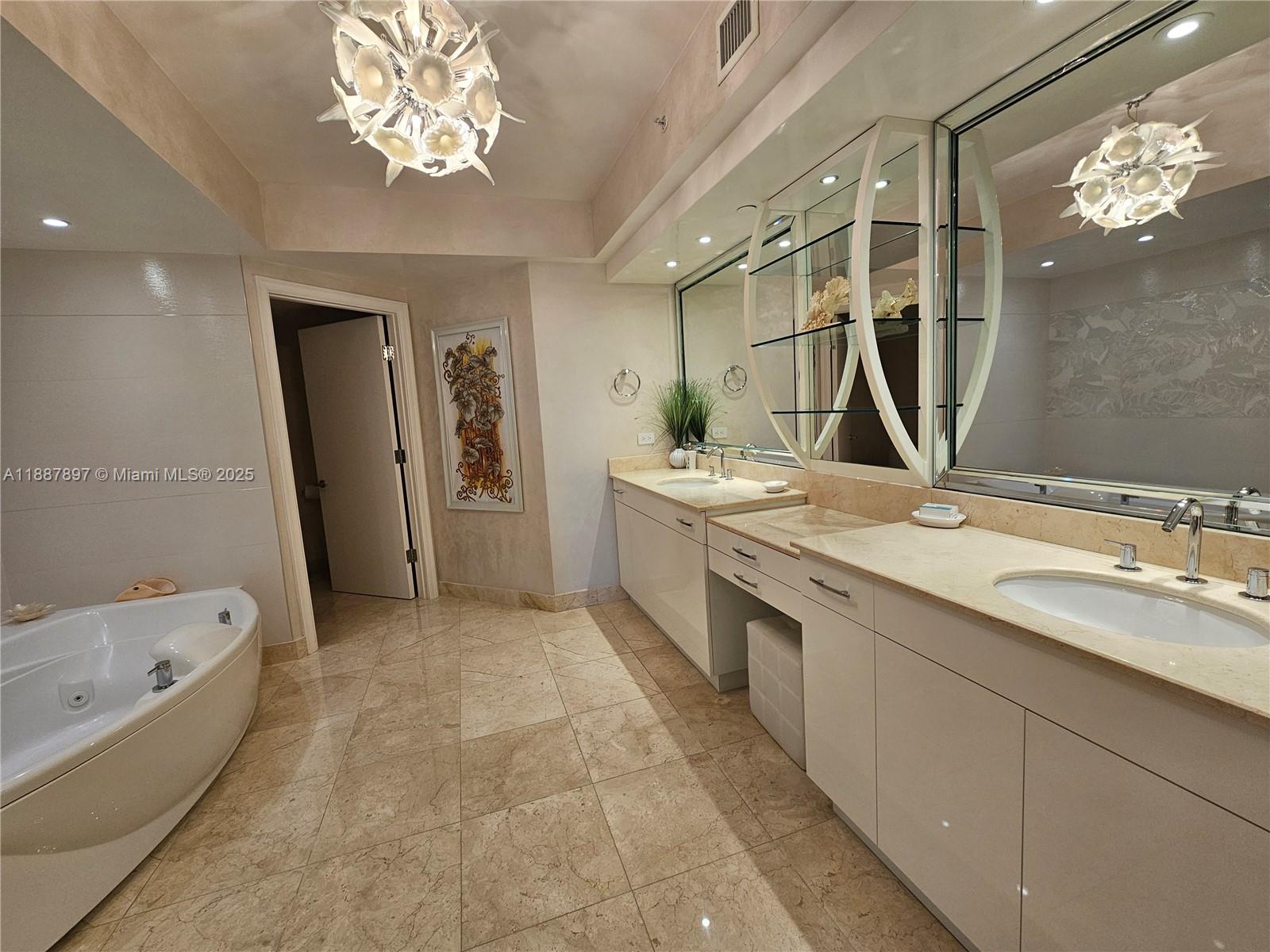 THE PENINSULA CONDO - Residential