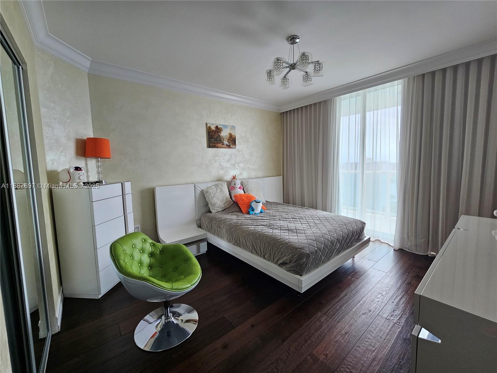 THE PENINSULA CONDO - Residential