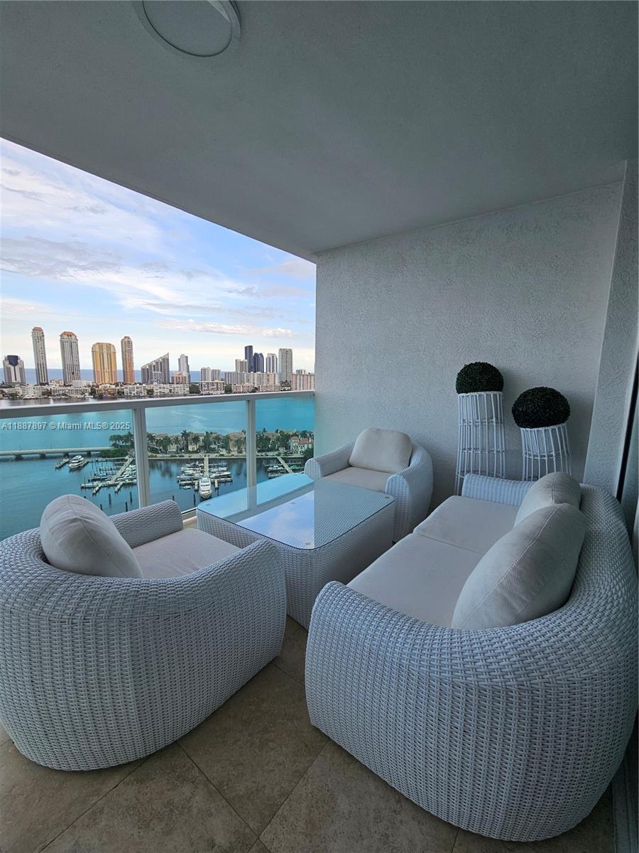 THE PENINSULA CONDO - Residential