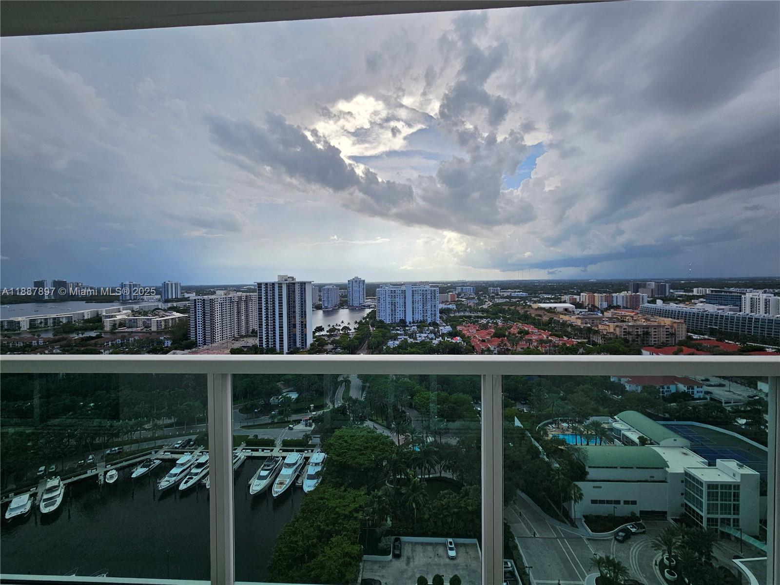 THE PENINSULA CONDO - Residential