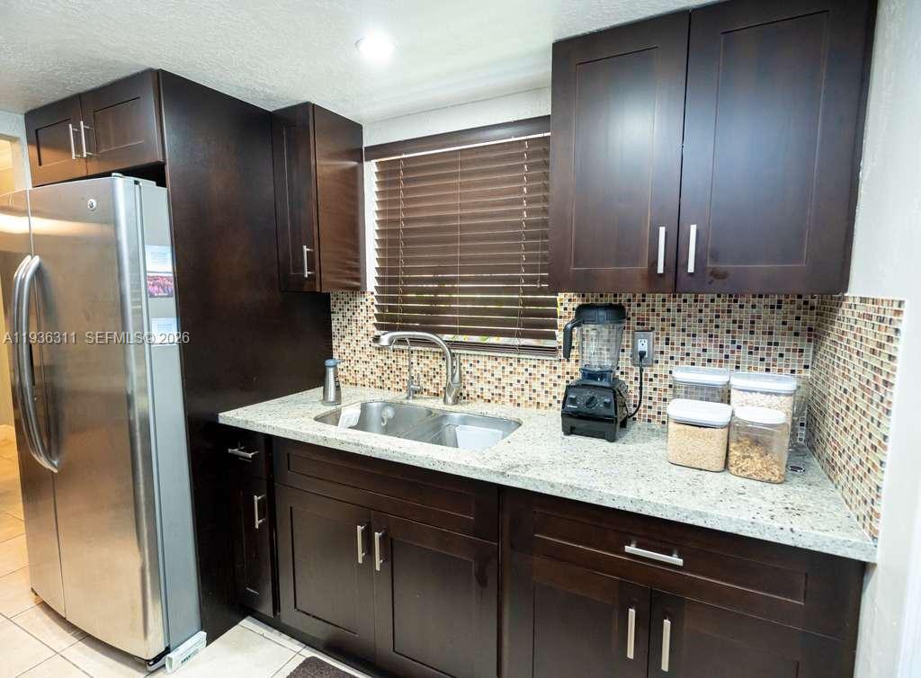 COURTYARDS AT KENDALL CON - Residential