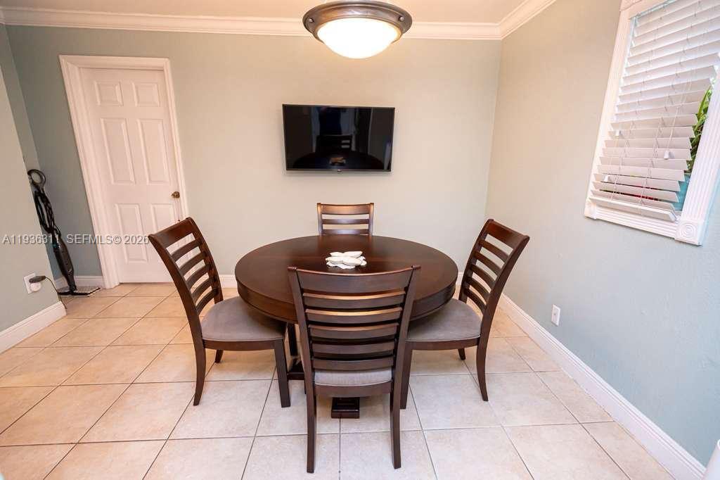 COURTYARDS AT KENDALL CON - Residential