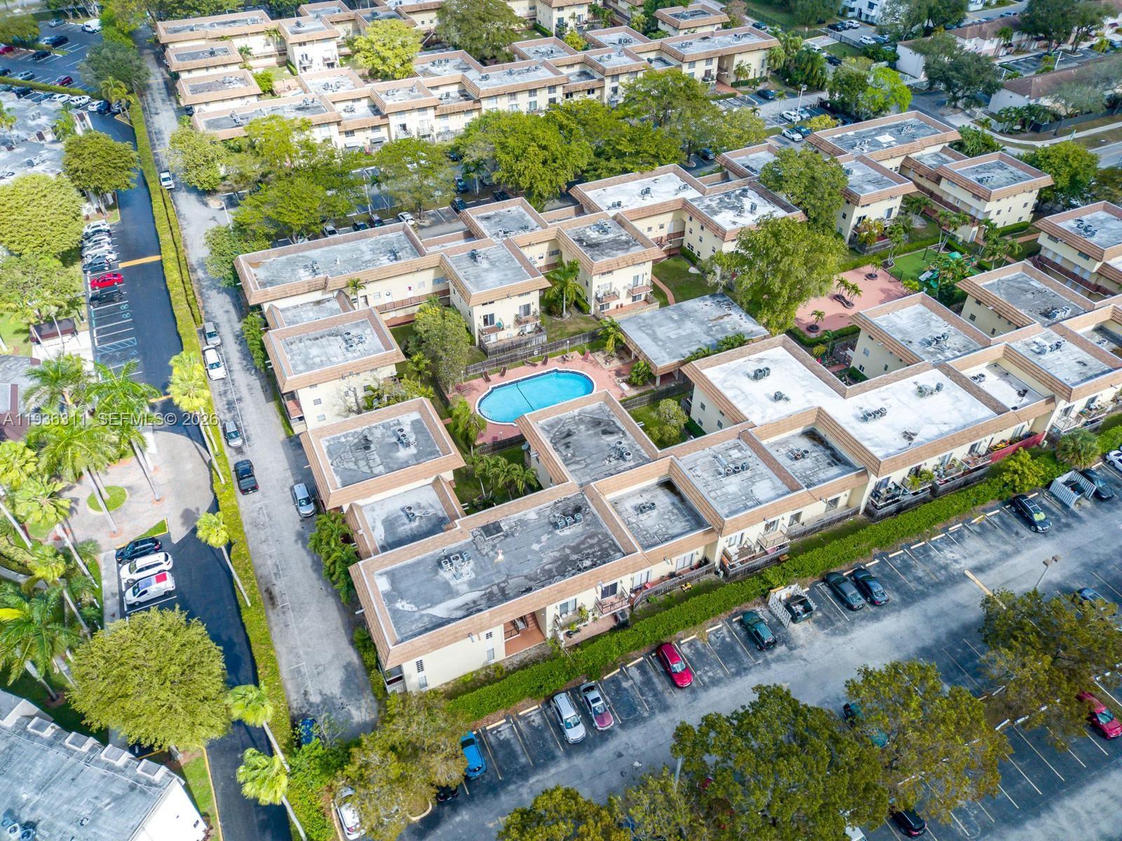 COURTYARDS AT KENDALL CON - Residential