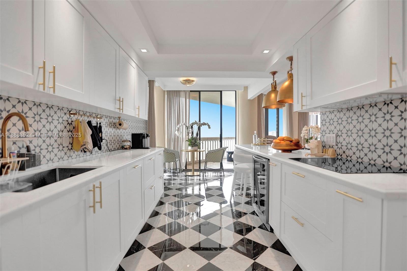 2000 ISL BLVD WILLIAMS IS - Residential