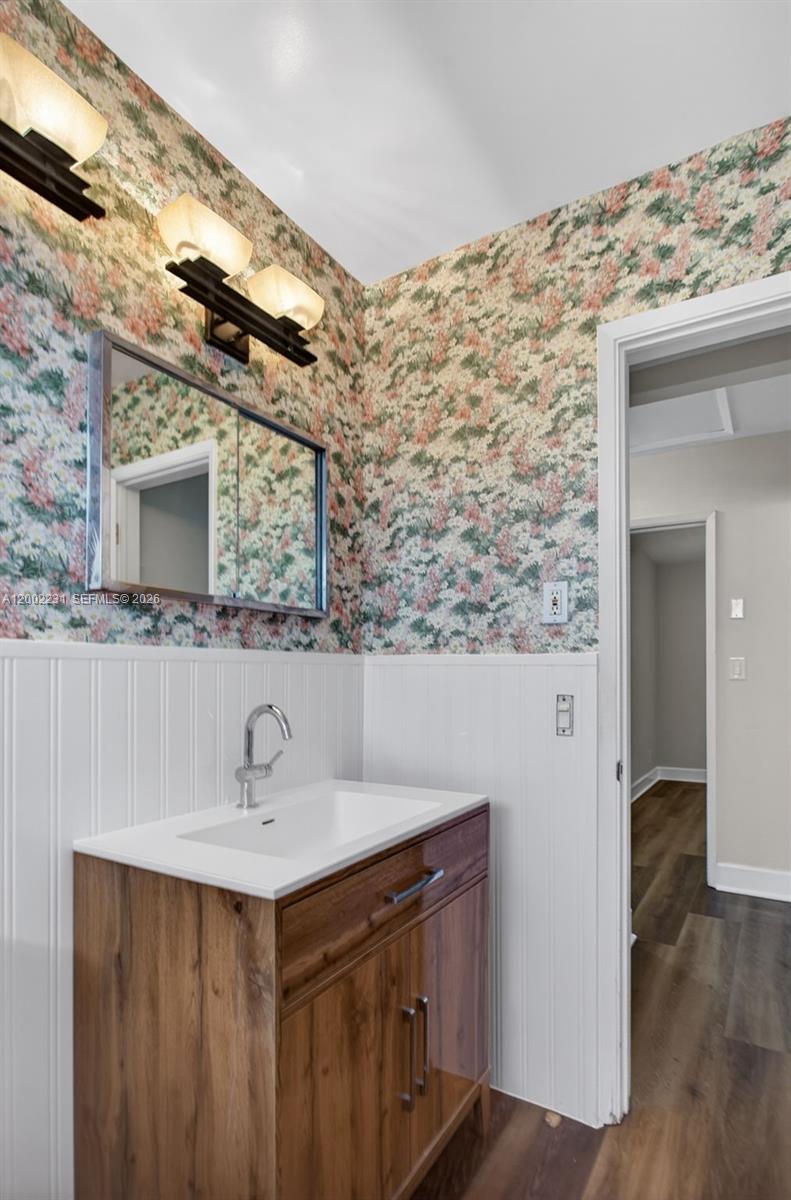 MEADOWBROOK - Residential