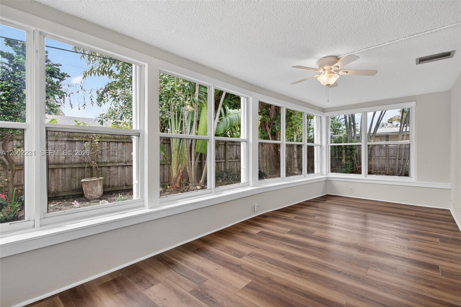 MEADOWBROOK - Residential