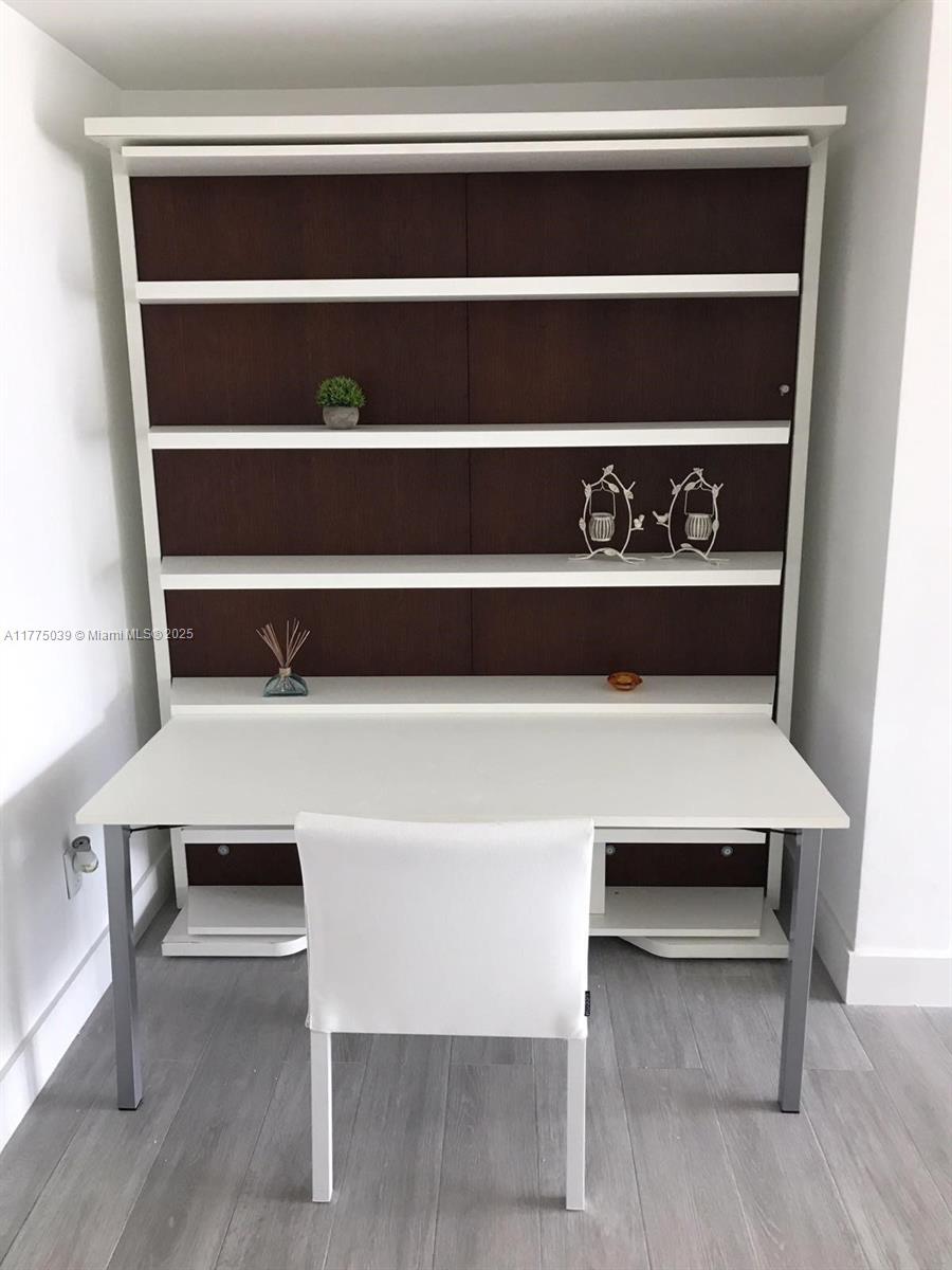 BISCAYNE BEACH CONDO - Residential Lease