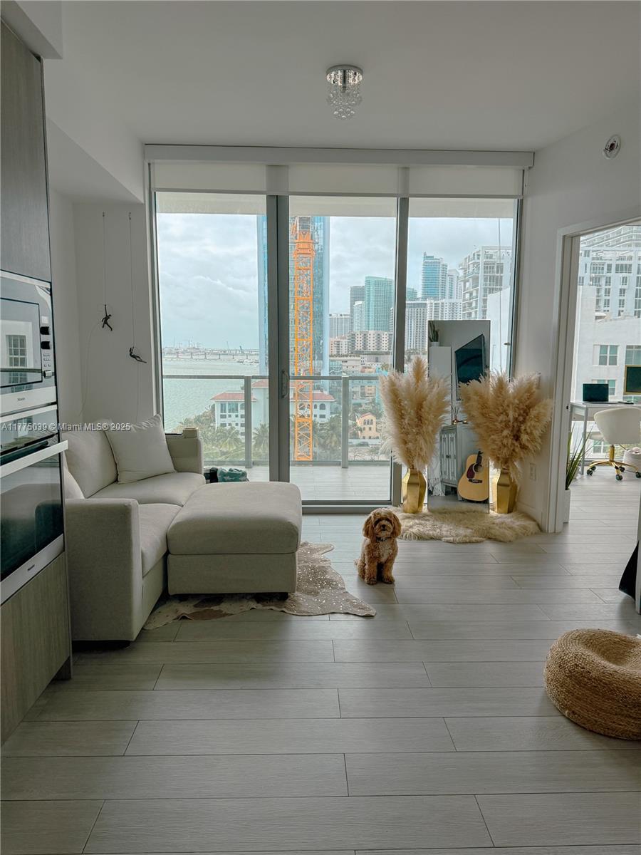 BISCAYNE BEACH CONDO - Residential Lease