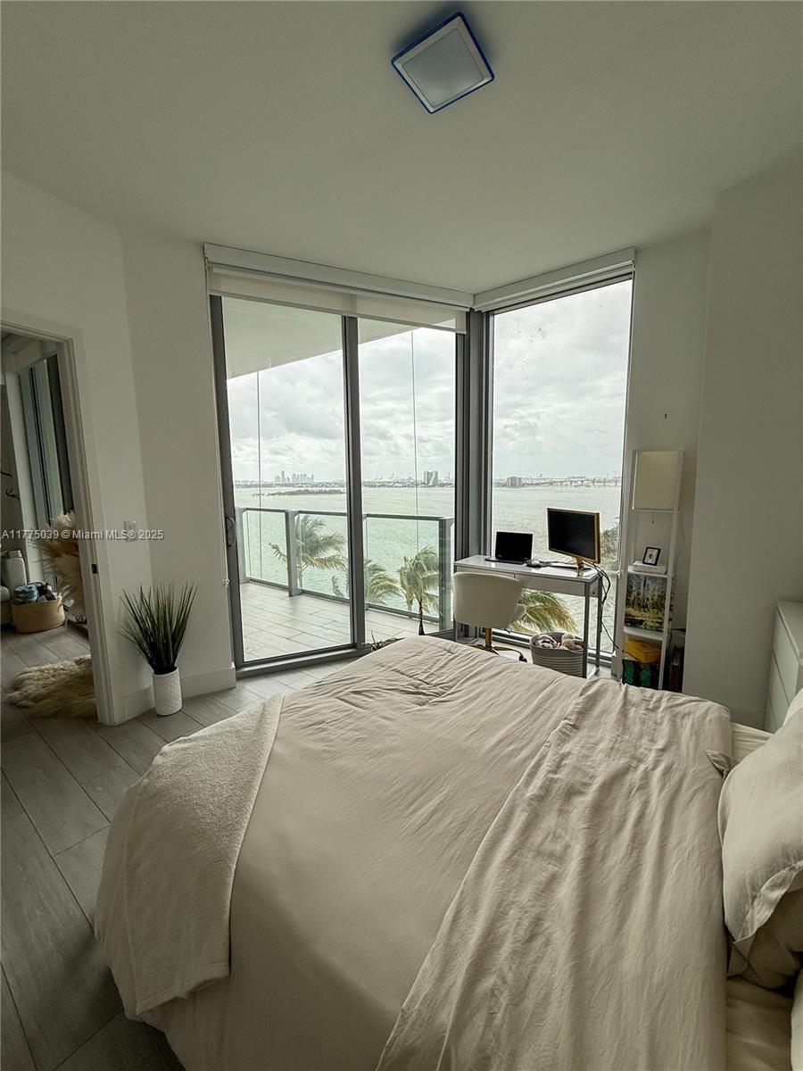 BISCAYNE BEACH CONDO - Residential Lease