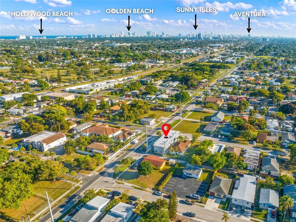 Photo of 2201 Greene St, Hollywood, FL 33020 (MLS # A11904275)