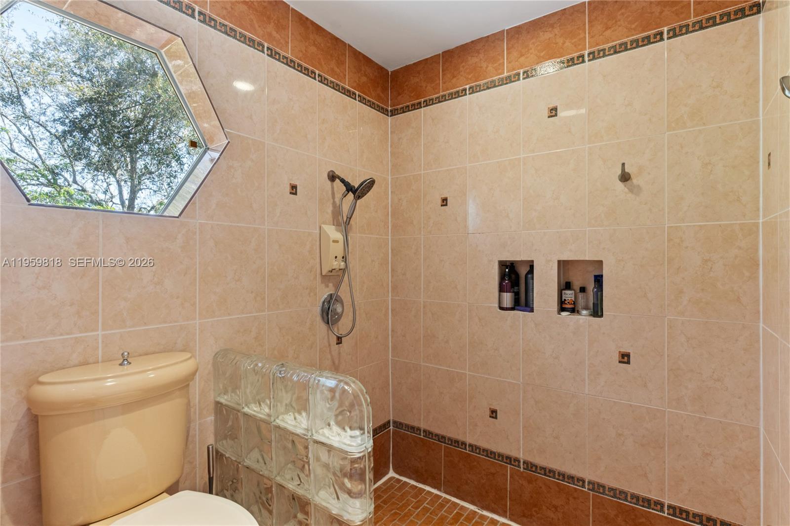 COUNTRY WALK SEC 3 - Residential