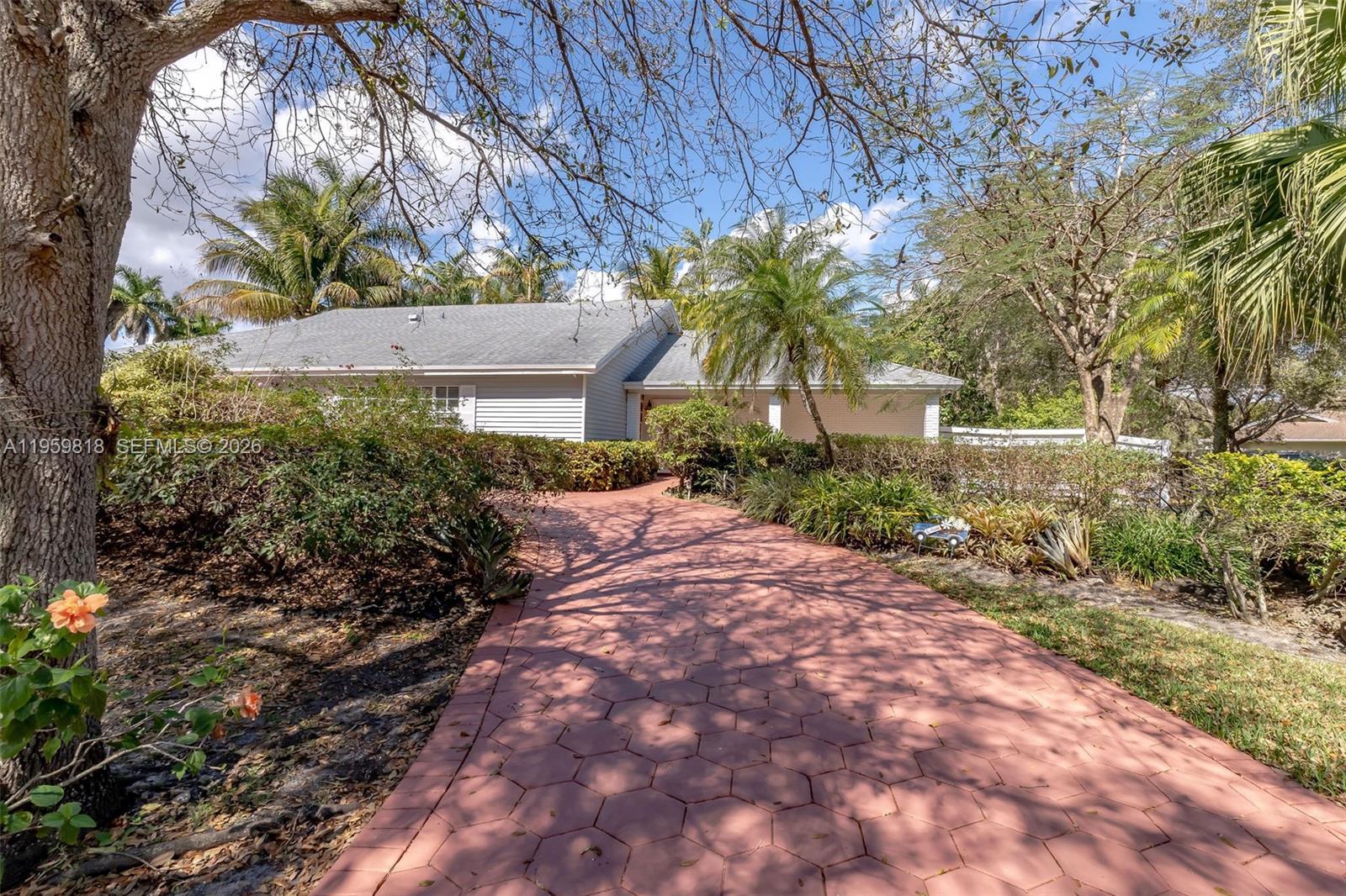 COUNTRY WALK SEC 3 - Residential