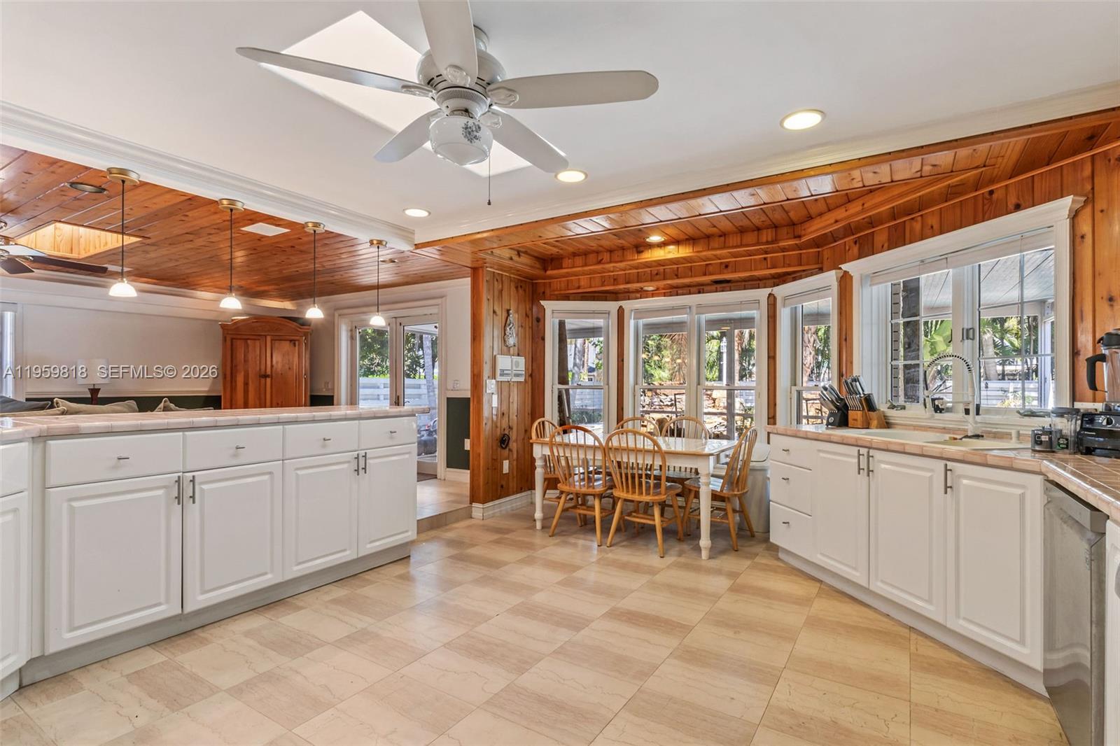 COUNTRY WALK SEC 3 - Residential