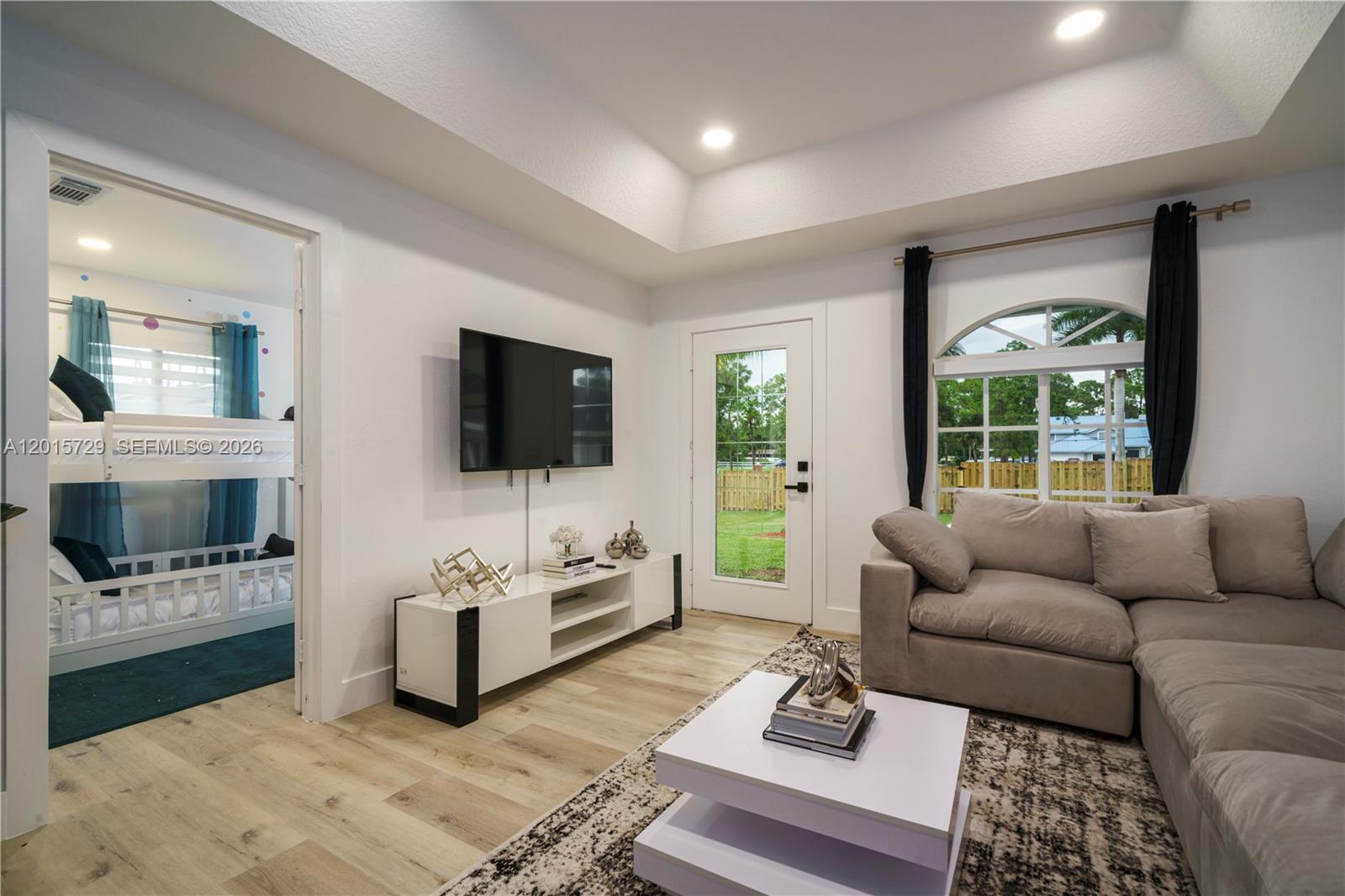 11-43-41, W 1/2 OF NE 1/4 - Residential