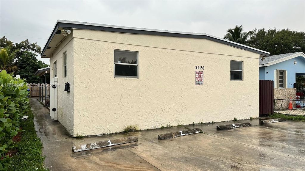 Photo of 2220 Charleston St #1, Hollywood, FL 33020 (MLS # A11934146)