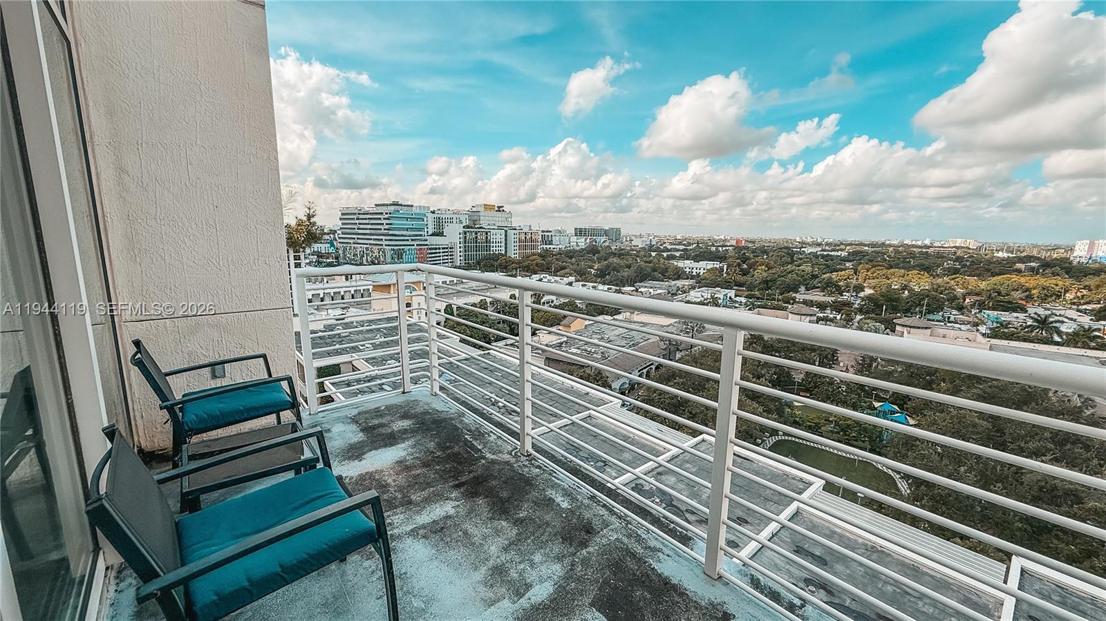 MIDBLOCK MIAMI CONDO - Residential