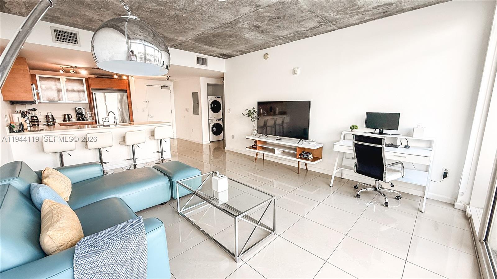 MIDBLOCK MIAMI CONDO - Residential