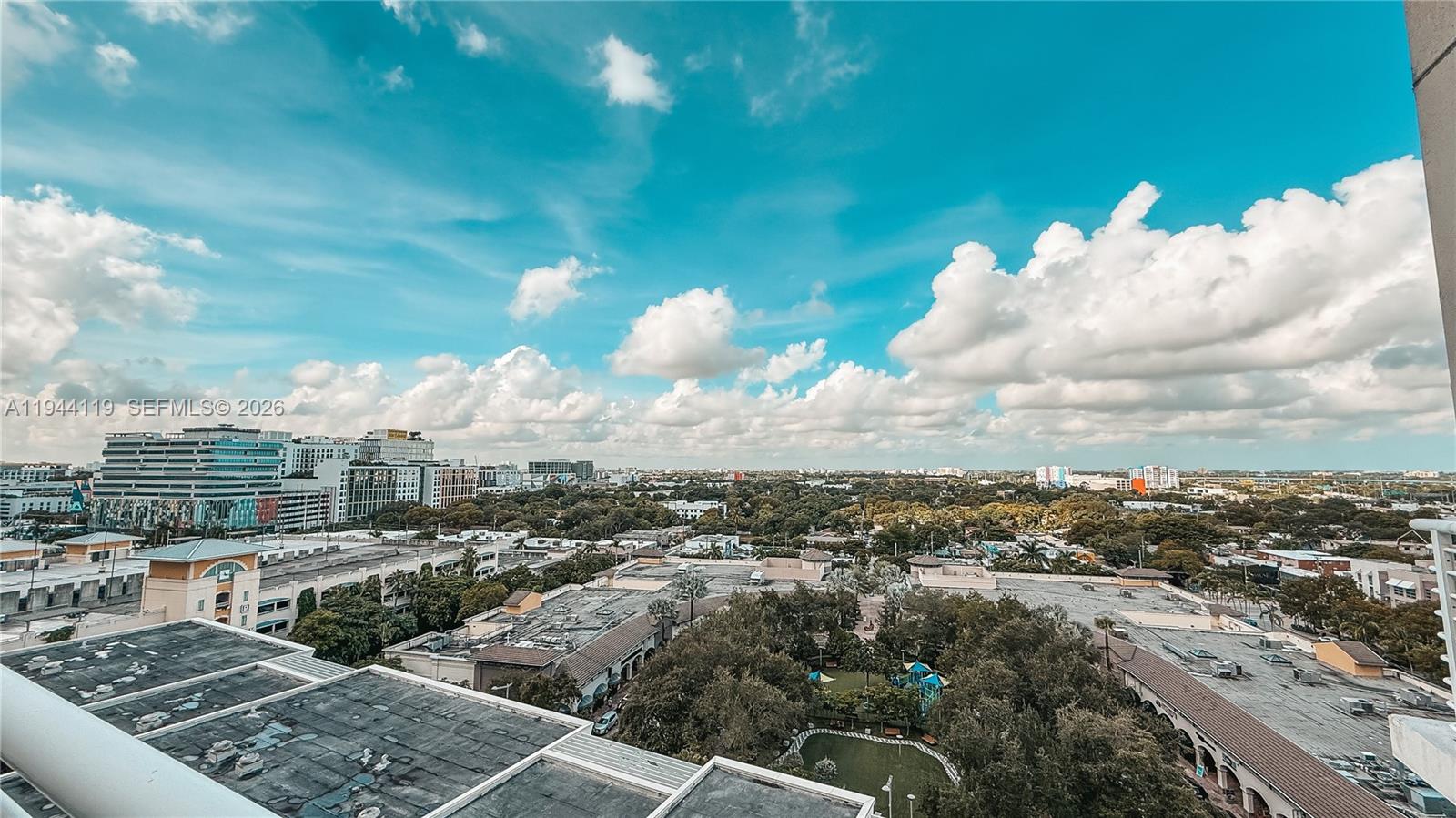 MIDBLOCK MIAMI CONDO - Residential