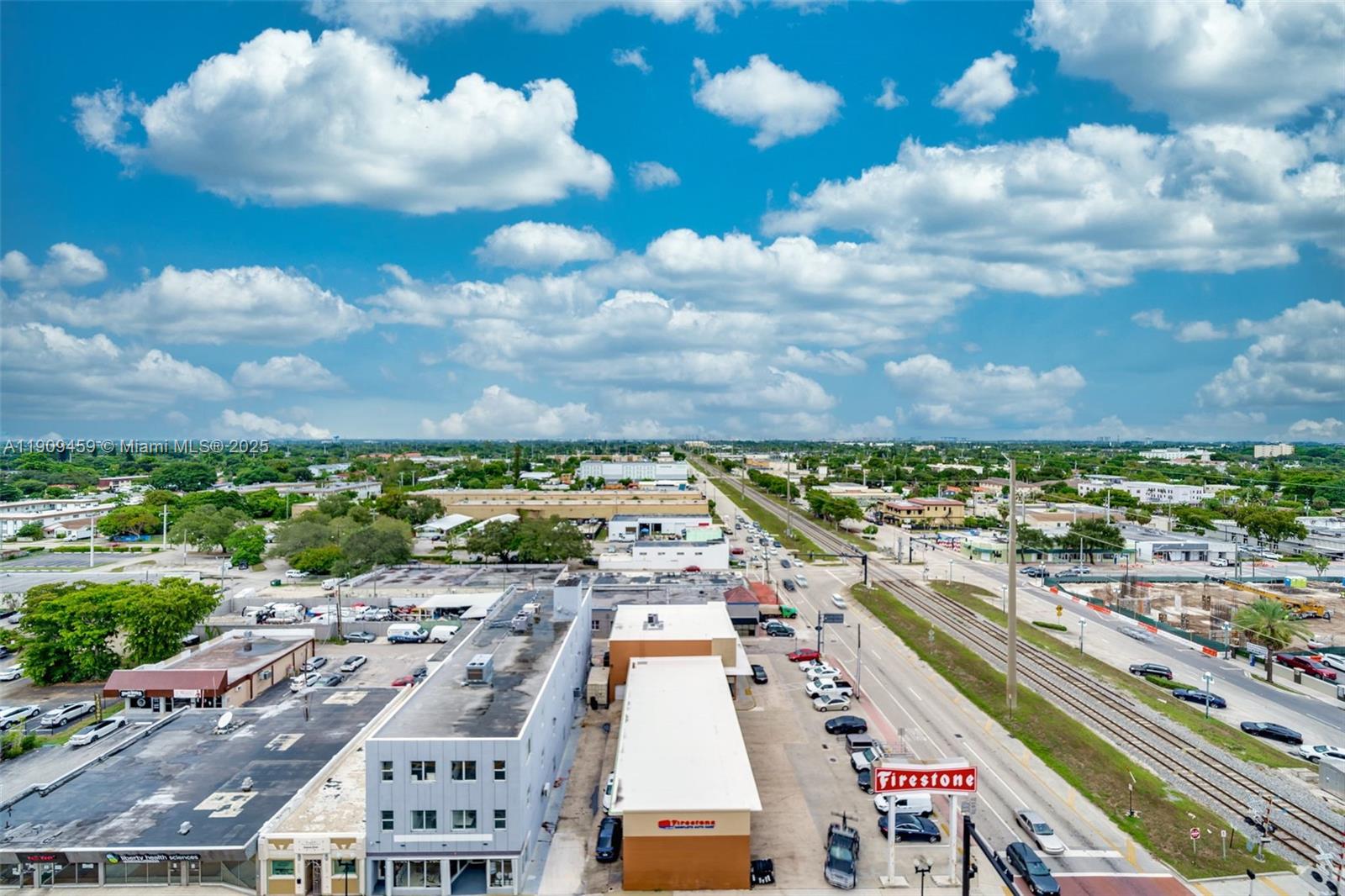 HOLLYWOOD STATION RES CON - Residential Lease