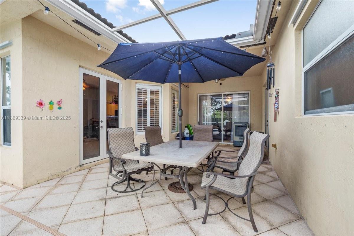 2813 Augusta Ln