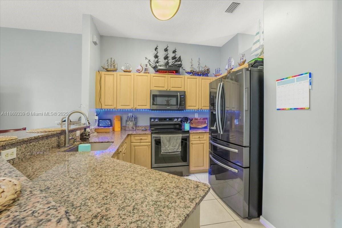 2813 Augusta Ln
