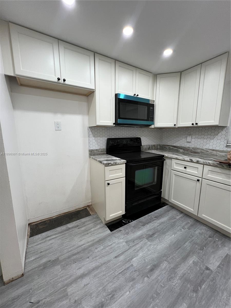 EDGEWOOD GREENS CONDO - Residential Lease